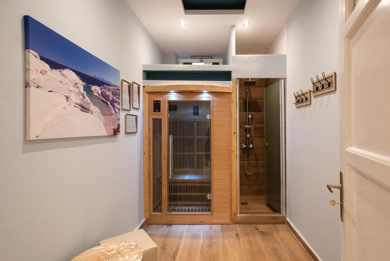 Blue Ark Lavish Sauna Suite アテネ エクステリア 写真